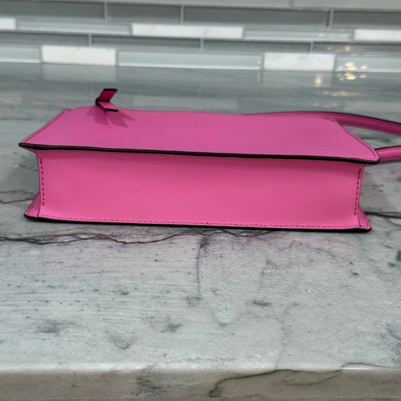 Kate spade crossbody Measures - Picture 3 of 14